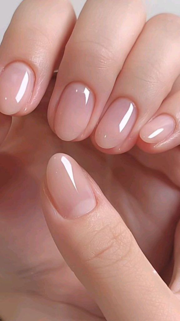 Naked nails Η νέα Nude επανάσταση για φυσικά νύχια με κομψότητα