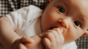 Ολοκληρωμένη καθημερινή φροντίδα Mustela ® του μωρού από την 1η μέρα της γέννησης