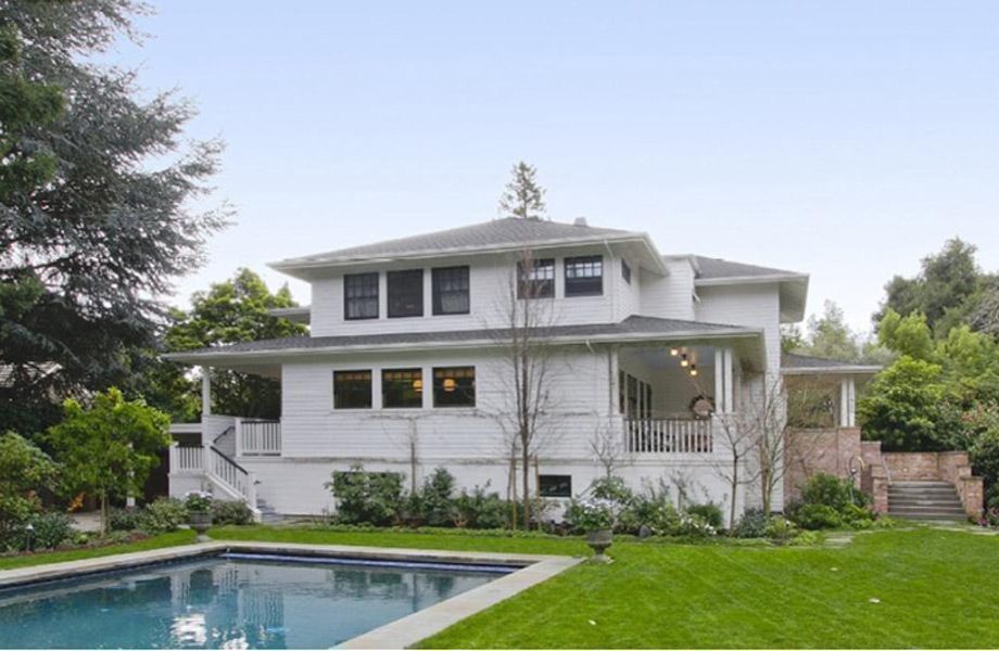 Μπείτε στο σπίτι του Mr Facebook