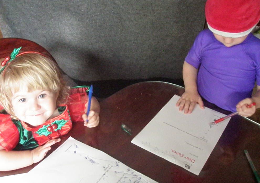 Πως να κάνετε τα παιδια να πιστεψουν στον Αγιο Βασίλη...Η αλλιώς επιχειρηση...ΠΙΣΤΕΨΕ!