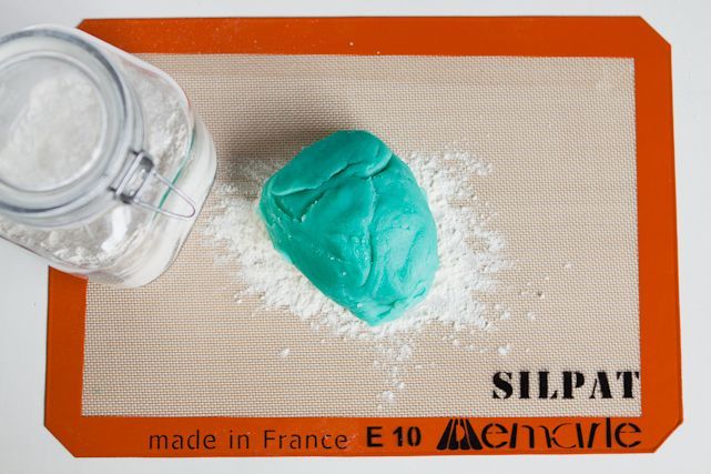 ζυμάρι για σπιτική πλαστελίνη