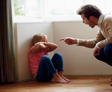 Οι φωνές κάνουν το καλό παιδί να πιστεύει πως είναι κακό. Σταματήστε το!