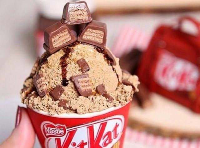 Παγωτο kit kat! Ο απολυτος εθισμος! Παγωτο kit kat! Ο απολυτος εθισμος!