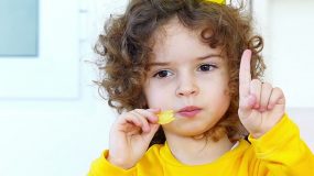 Πατατάκια (chips): Ταΐζουμε δηλητήριο τα παιδιά μας;