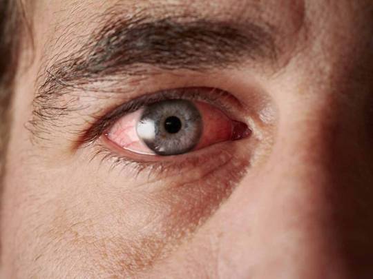 10 συνήθειες στην καθημερινότητά που μας κάνουν κακό και μπορεί να προκαλέσουν προβλήματα στην υγεία μας.