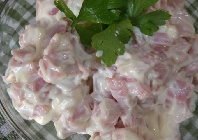 Λαχταριστή Ζαμπονοσαλάτα ιδανική για μπουφέ!(ουγγάρεζα)