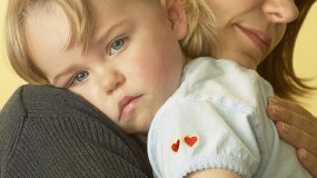 Τι συμβαίνει στα μωρά όταν μας βλέπουν θυμωμένους; Το video που πρεπει να δουν ολοι οι γονεις