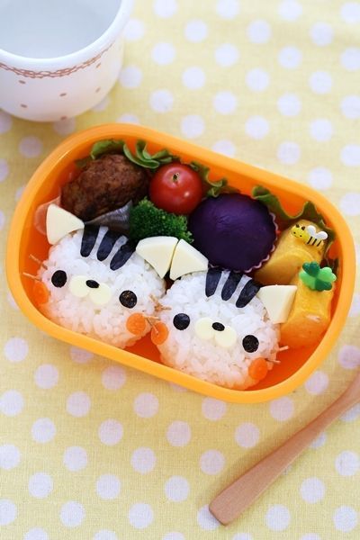 cat onigiri bento