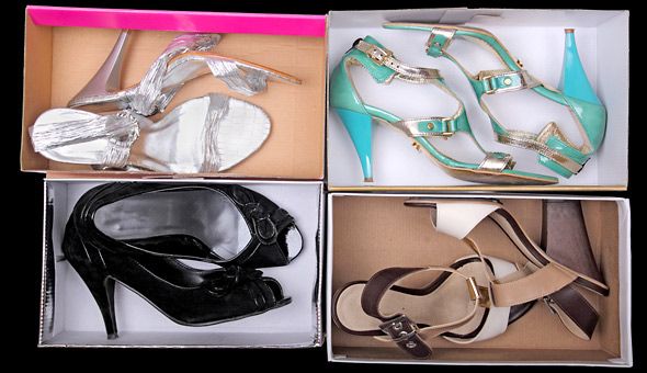 Πώς να μαζέψετε εύκολα τα καλοκαιρινά ρούχα!