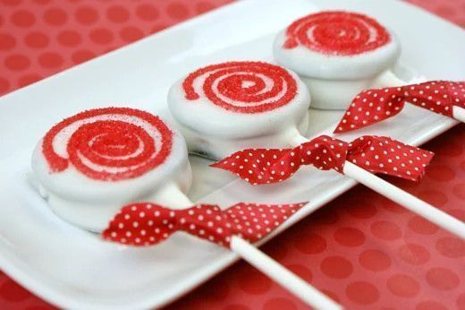 Χριστουγεννιάτικα-γλειφιτζούρια-από-γεμιστά-μπισκότα-