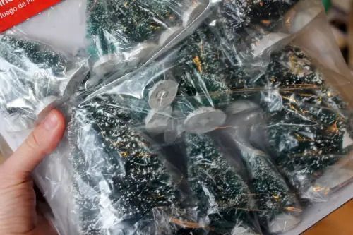 11 χριστουγεννιατικες κατασκευές με γυάλινα βαζάκια!