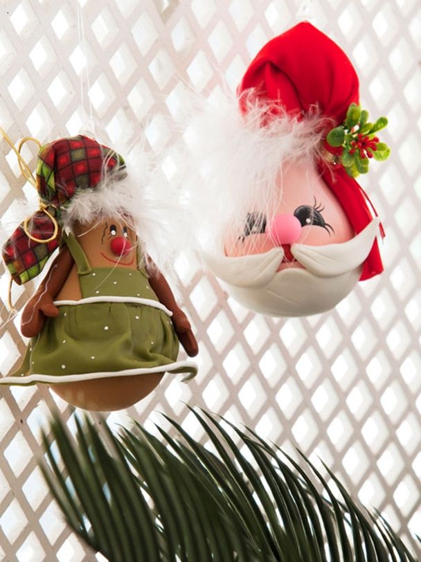 26 Ιδεες για να φτιαξετε στολιδια απο παλιες λαμπες!