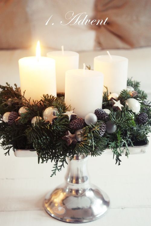 would be nice to do this with 3 purple & 1 pink for Advent wreath. Use a glass cake plate!