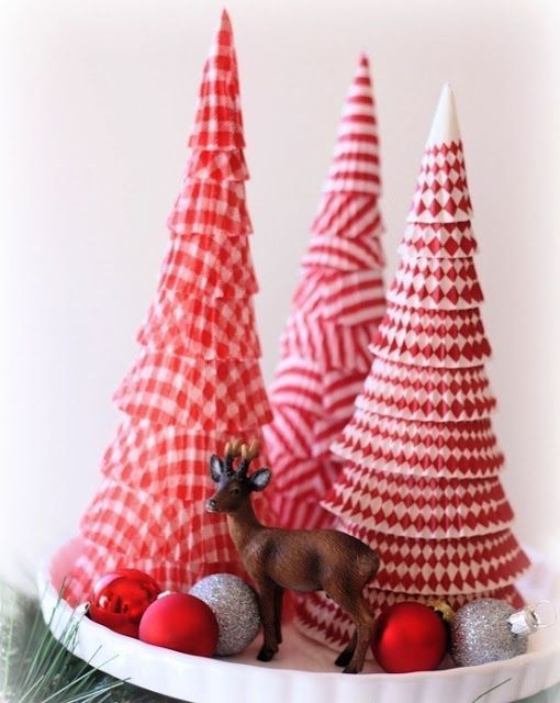 κόκκινα-δεντράκια-τάρανδος- κόκκινα-δεντράκια-τάρανδος-