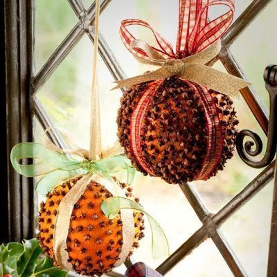 χριστουγεννιάτικα-στολίδια-πορτοκάλια-με-γαρίφαλα χριστουγεννιάτικα-στολίδια-πορτοκάλια-με-γαρίφαλα