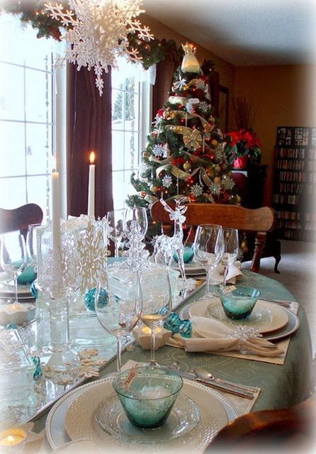 χριστουγεννιάτικη-διακόσμηση-τραπεζαρίας-μπλε-