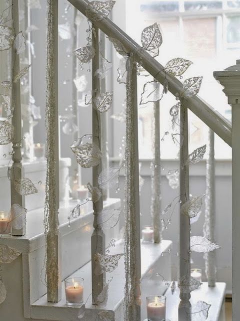 διακόσμηση-σκάλας-διαφανή-φύλλα-