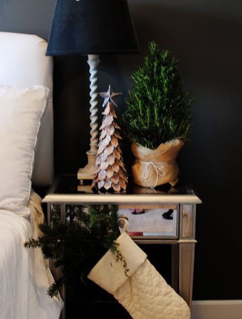 32 υπέροχες ιδεες για να διακοσμησετε Χριστουγεννιατικα τη κρεβατοκαμαρα σας!