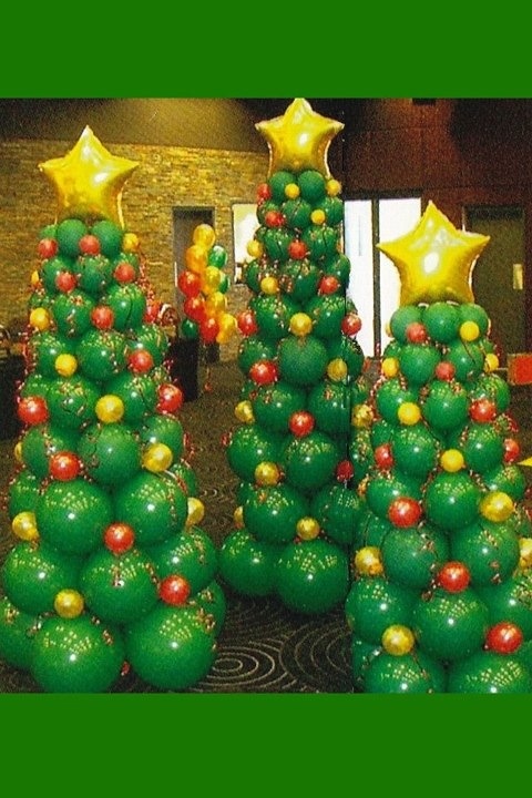 Christmas Trees made of balloons