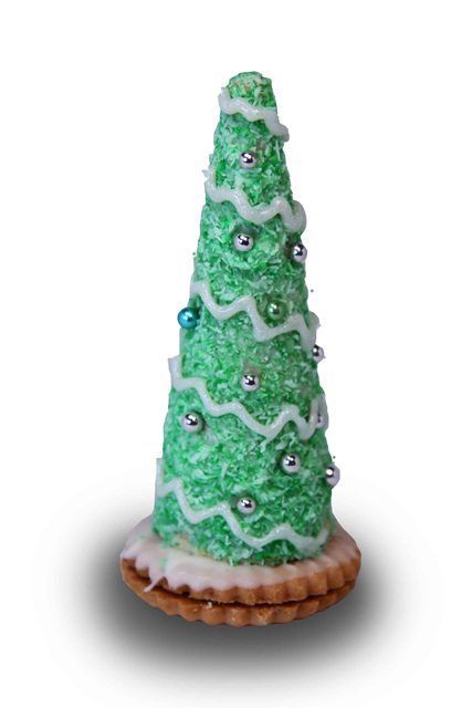 χριστουγεννιάτικο-δέντρο-από-καρύδα-και-χωνάκι-παγωτού-