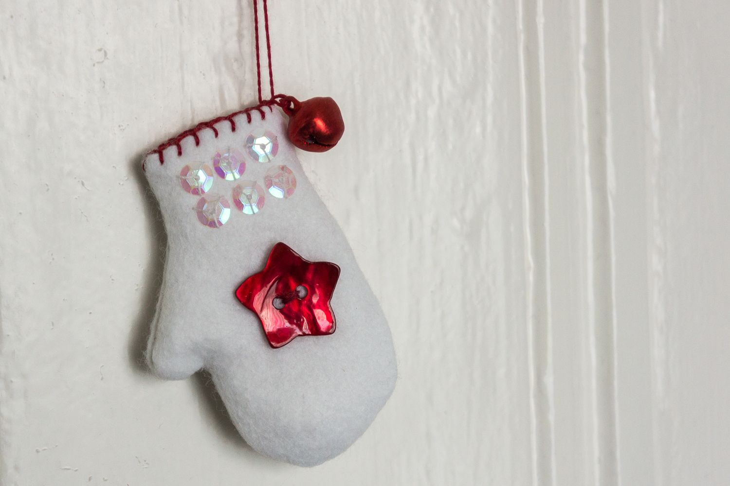 Φτιάξε μόνη σου Χριστουγεννιάτικα στολίδια από τσόχα