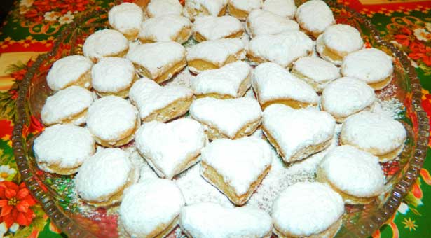 κουραμπιέδες-με-μαστίχα-