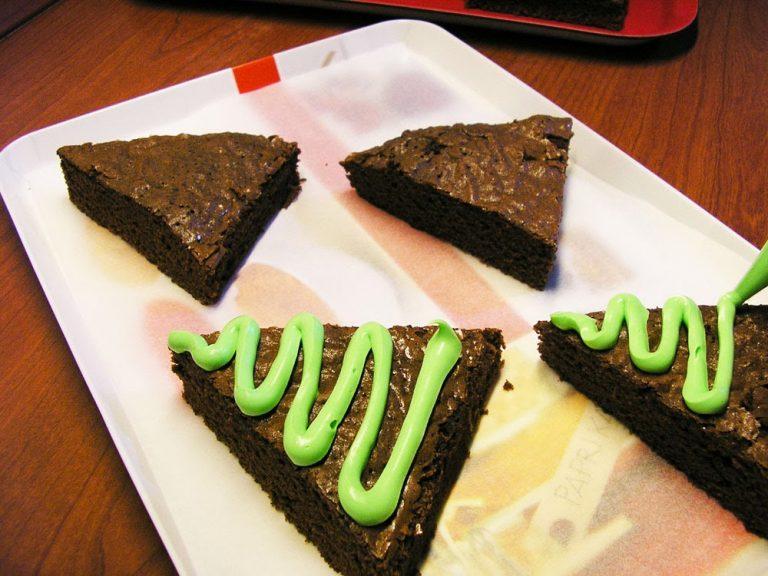 brownies-με-πράσινο-γλάσο-