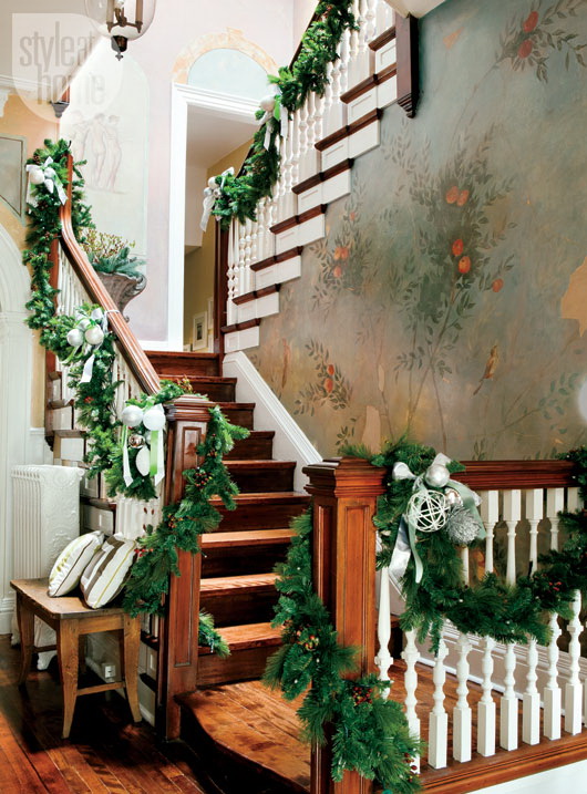 50 Προτάσεις για διακόσμηση Χριστουγεννιάτικης σκάλας