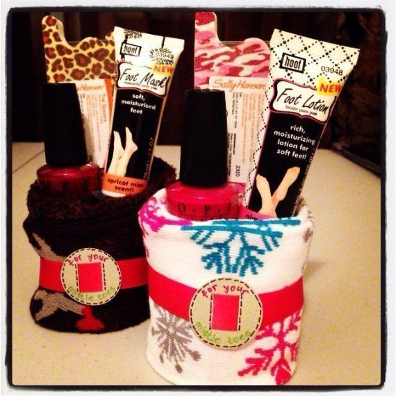 χριστουγεννιάτικα-δώρα-κάλτσες-με-δώρα- χριστουγεννιάτικα-δώρα-κάλτσες-με-δώρα-