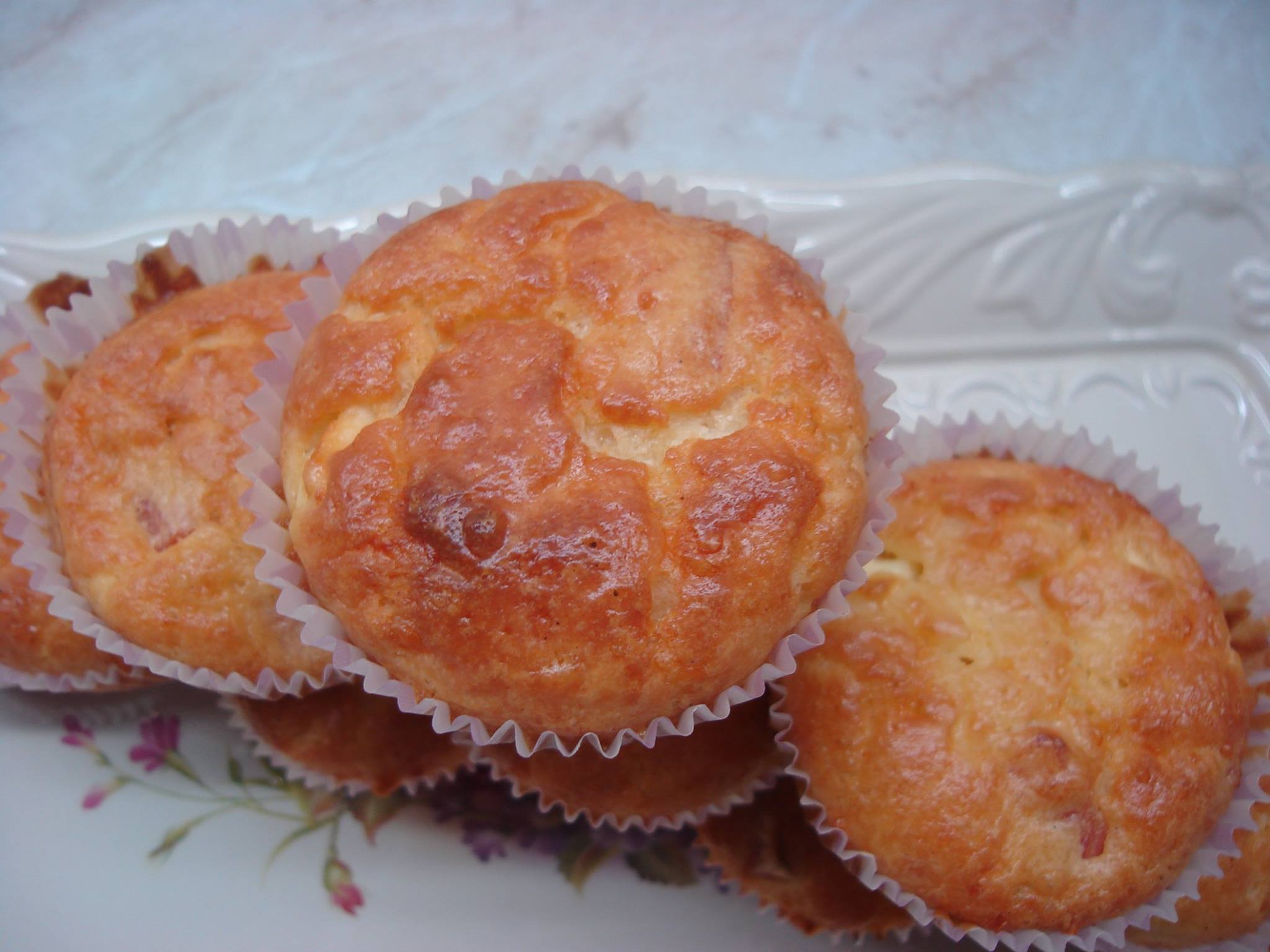 Muffins με φετα και ανθοτυρο απο τη Μαρια Μαρδα!