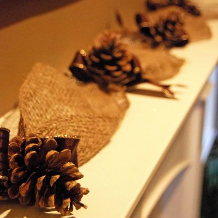 γιρλάντα-με-κουκουνάρια-