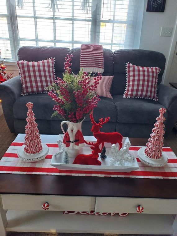 55 χριστουγεννιατικες ιδεες διακοσμησης για το σαλονι σας