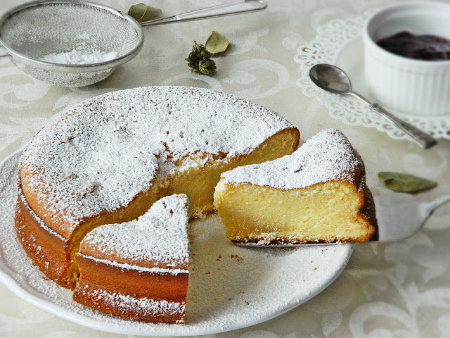 Δε θα το πιστεύετε!!!Φανταστικό κέικ με ζαχαρούχο μόνο με 4  υλικά!