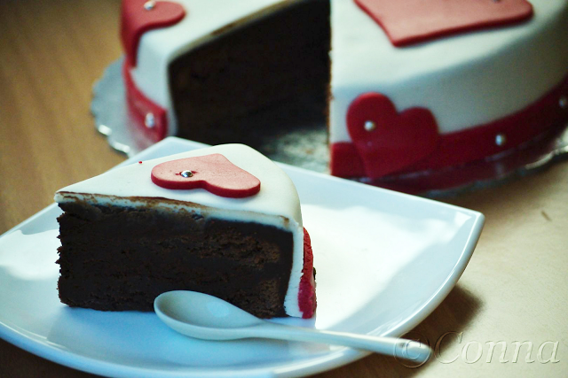 Πώς καλύπτουμε cake-βασιλοπιτα με ζαχαρόπαστα Βήμα - Βήμα (εικονες)