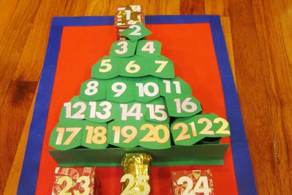 χριστουγεννιάτικο-ημερολόγιο-από-ρολά-χαρτιού-