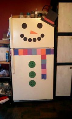 ψυγείο-χιονάνθρωπος-πολύχρωμο-κασκόλ-και-καπέλο-