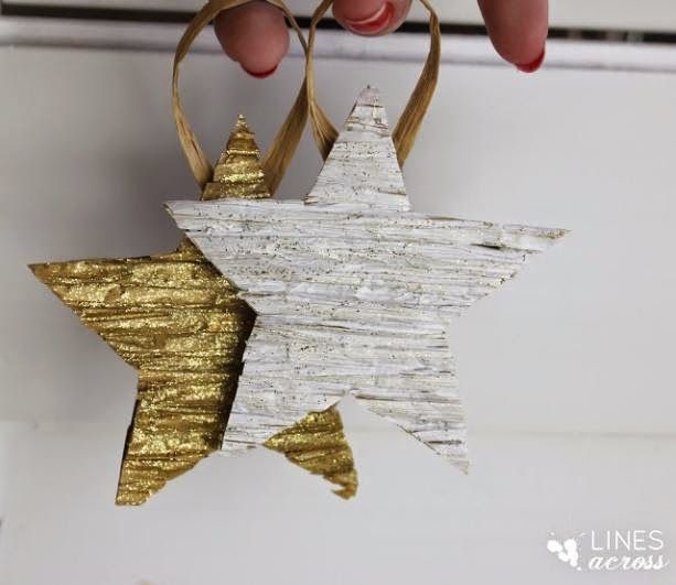 χάρτινα-αστέρια-χρυσό-ασημί-κρεμασμένα-