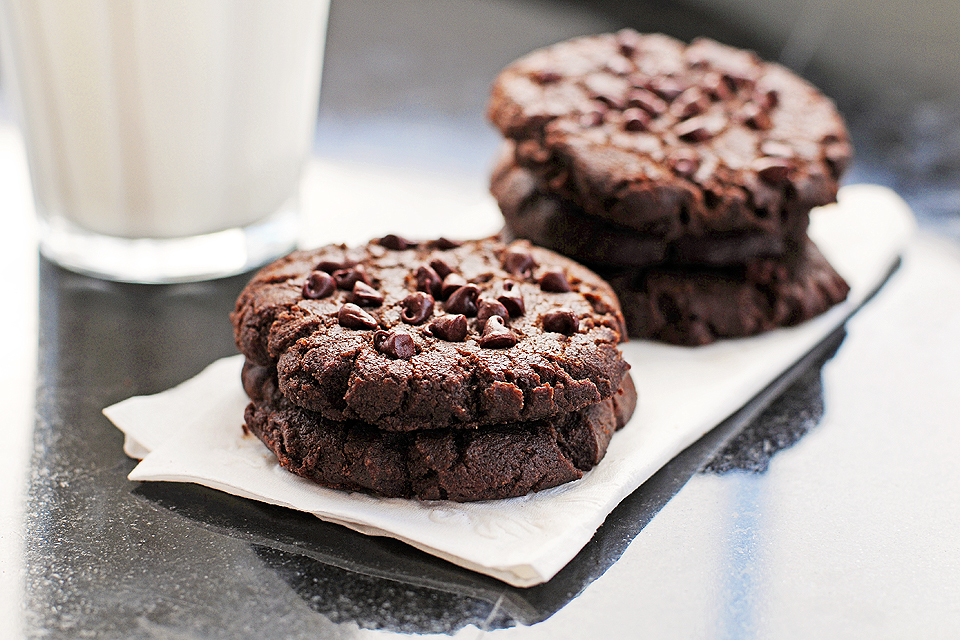 Τα πιο μαλακα cookies  σοκολατας που λιωνουν απολαυστικα στο στομα απο  τον Ακη Πετρετζικη