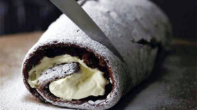 Σοκολατένιος Κορμός με merenda & μπισκότα έτοιμο σε 15′ χωρίς ψήσιμο