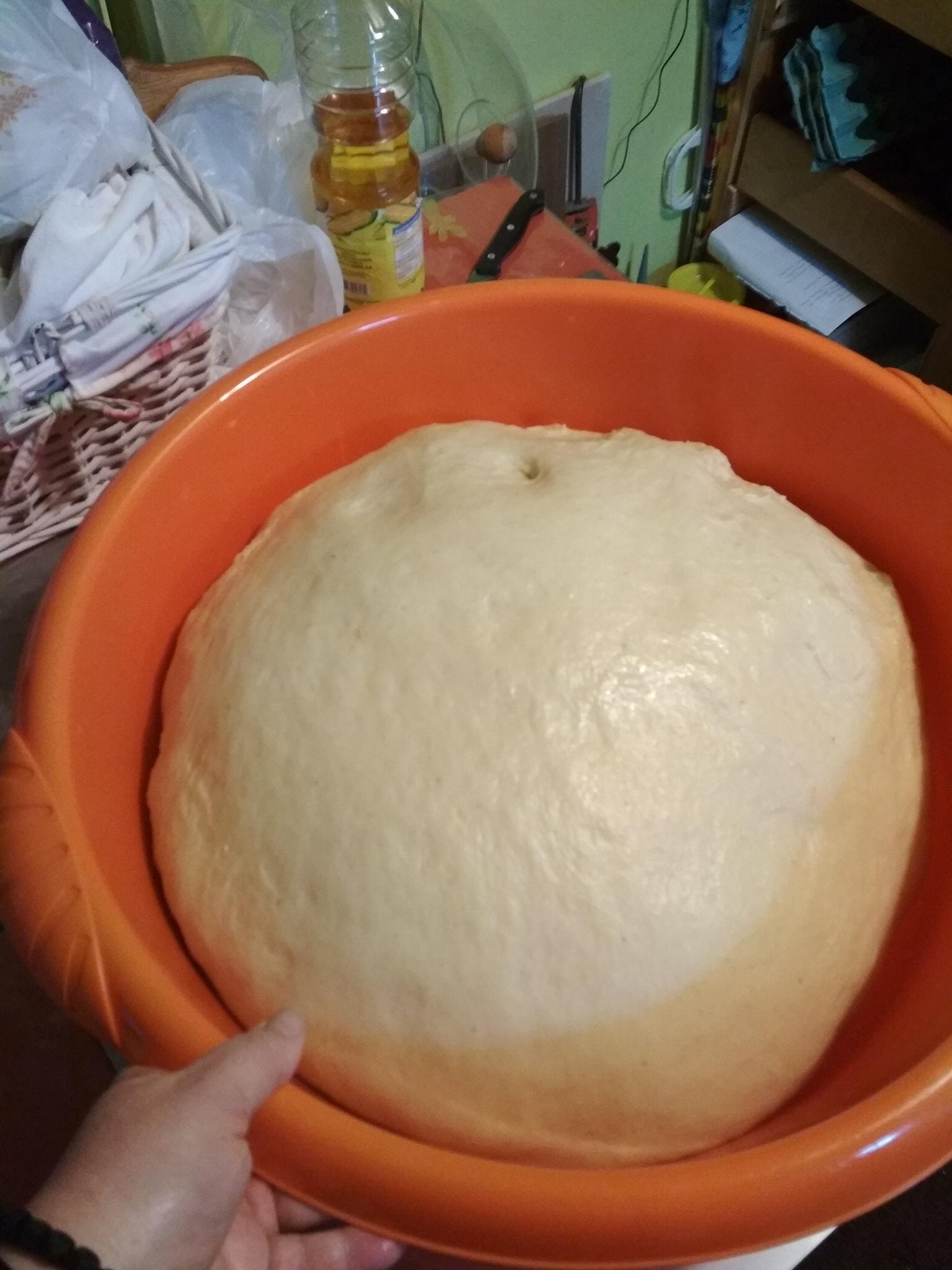 Συνταγή για τσουρέκια με ζαχαρουχο γάλα