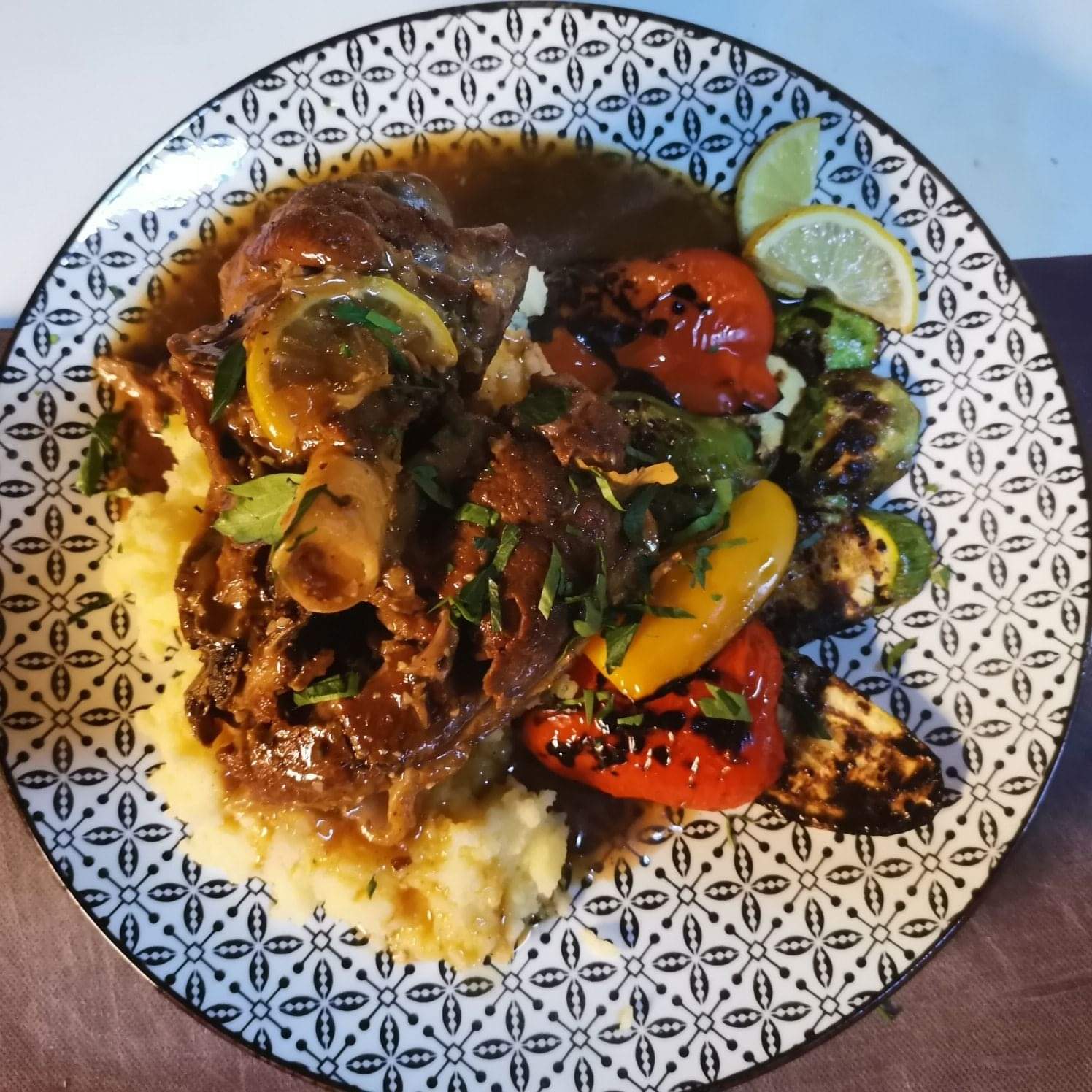 Συνταγές με τα αυγά,τα τσουρέκια και το αρνί που περίσσεψε από το Πάσχα!