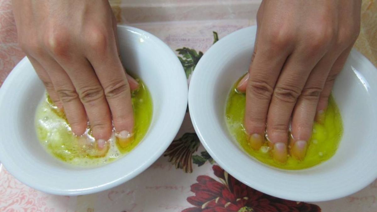 Αυτό το φυσικό κόλπο υπόσχεται να μακρύνει τα νύχια σας σε μια εβδομάδα!(Video)