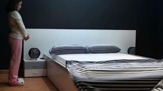 Το κρεβάτι που όλες οι νοικοκυρές θα θέλαμε να έχουμε!Δείτε το video και θα καταλάβετε γιατί!