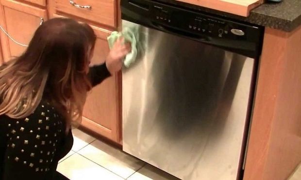 Πως να κάνετε τις inox επιφανειες να λάμπουν!