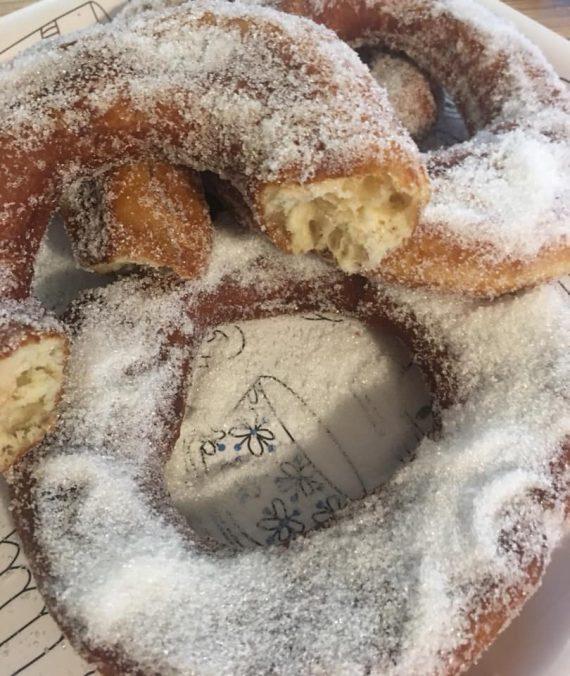 H ζύμη που κάνει θραυση στο facebook της Ελένης Μακροδημητρη για λουκουμάδες-Ντονατς