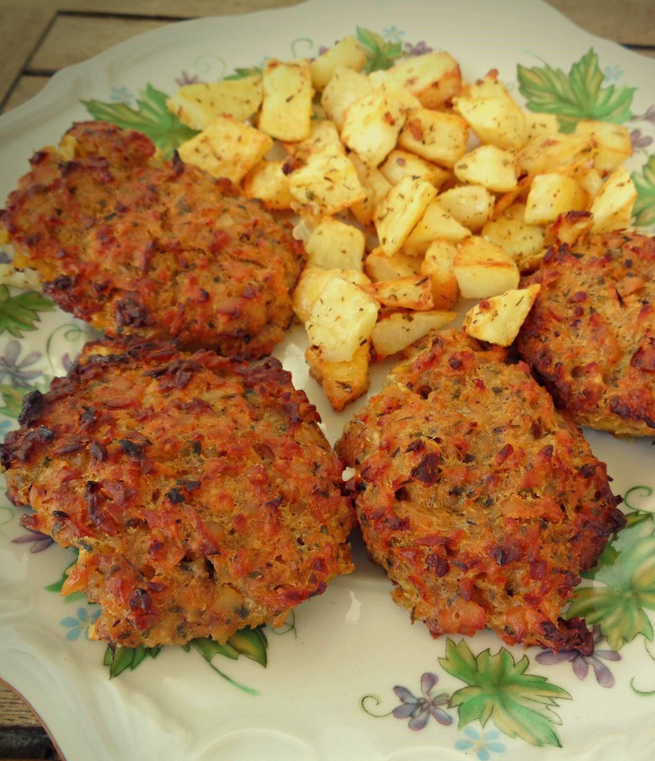 Μπιφτέκια με φασόλια μαυρομάτικα 