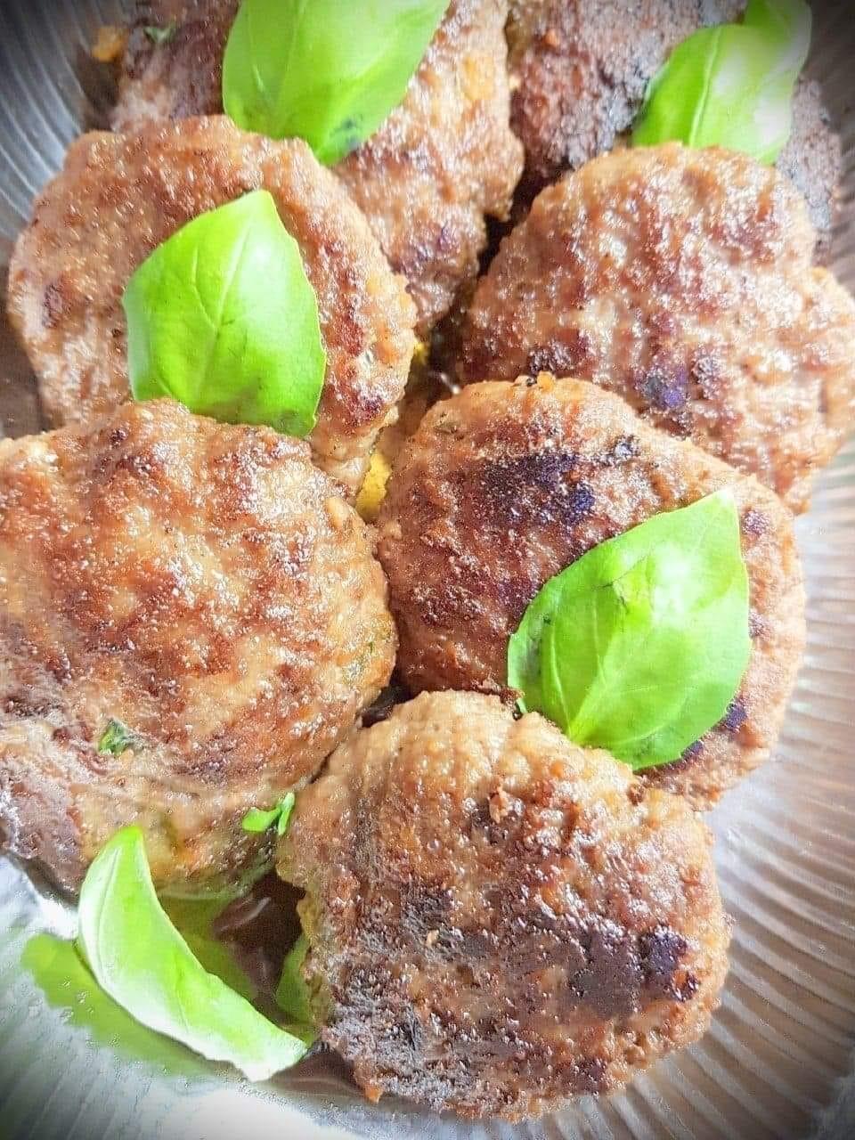 αφράτα και ζουμερά μπιφτέκια