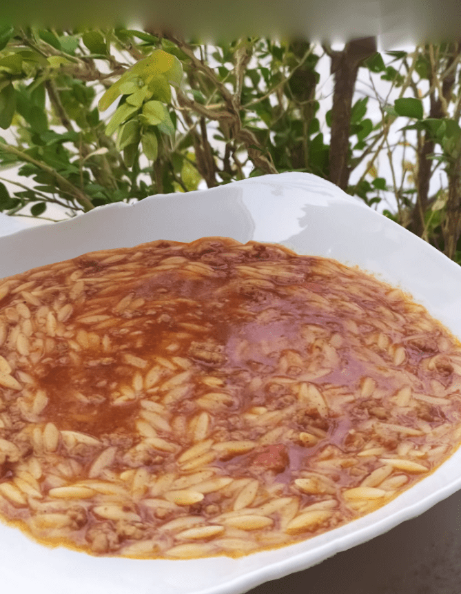 Γιουβέτσι με κιμά από την Γωγώ Σαμίου