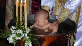Χαμός στην βάφτιση από την γιαγιά! Δεν πήρε η εγγονή το όνομά της!