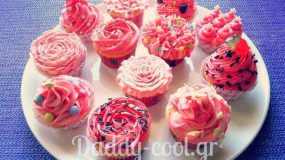 Cupcakes βανίλιας με φανταστική βουτυρόκρεμά φράουλα